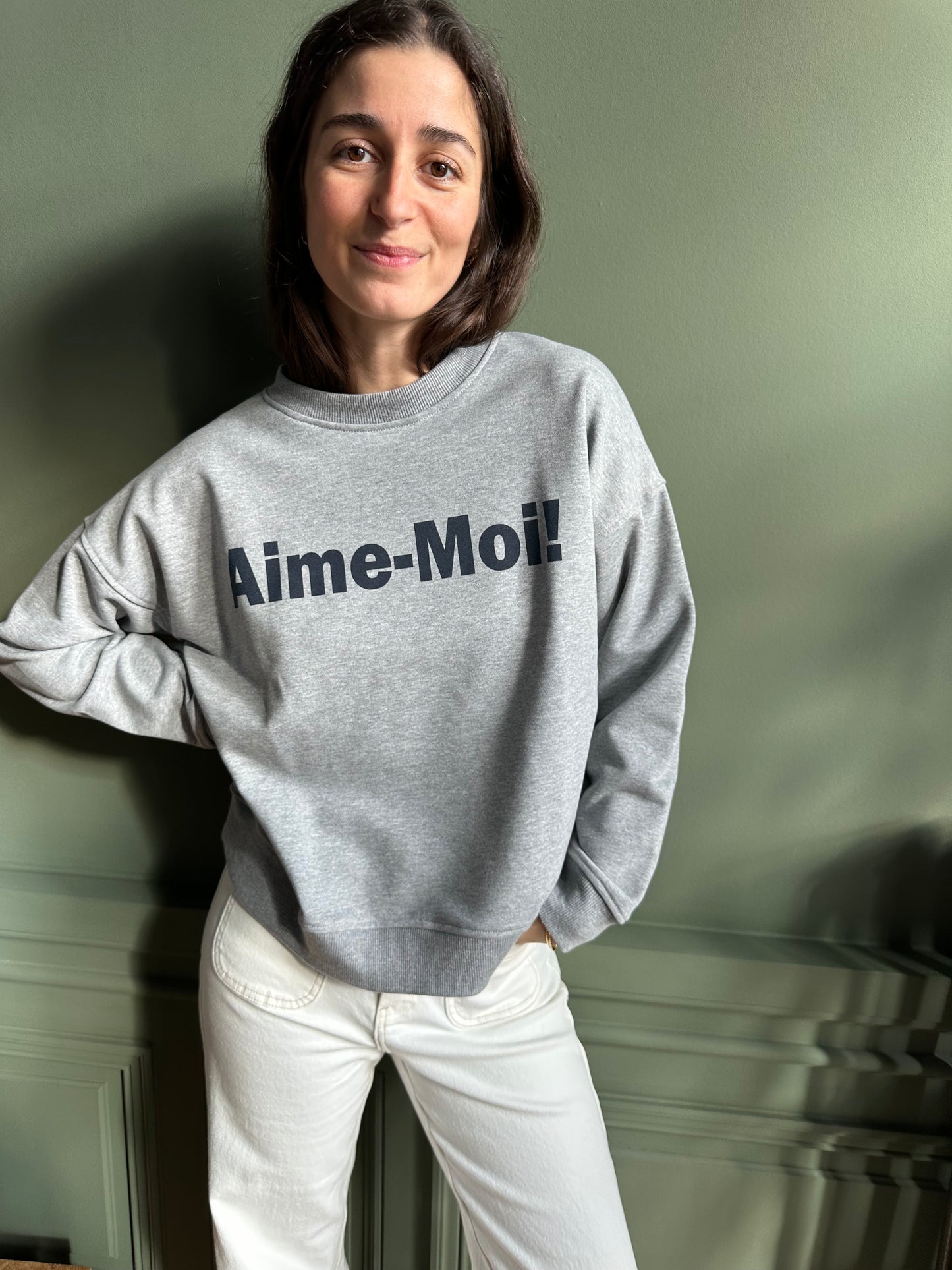 SWEAT AIME MOI GRIS