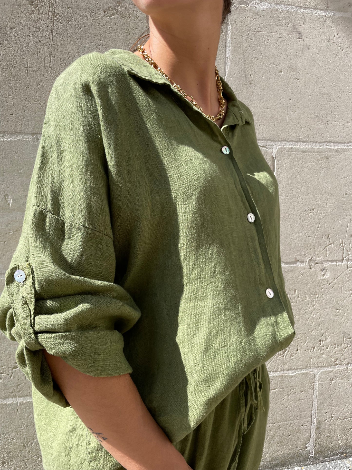 CHEMISE EN LIN MARCEAU OLIVE