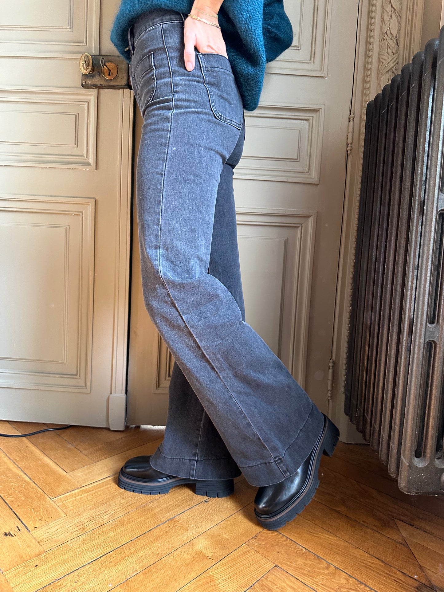 JEAN LOUISE GRIS FONCÉ