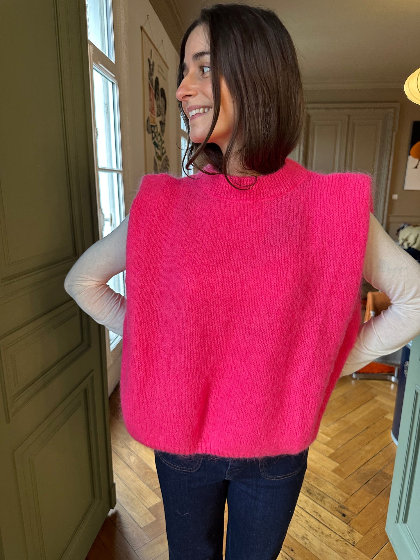 PULL SANS MANCHES LEA