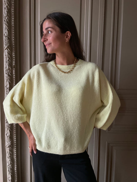 PULL SANS MANCHES JAUNE